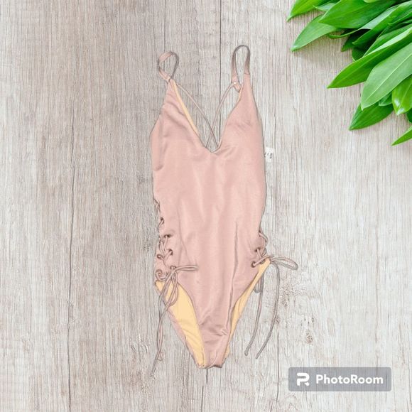 PacSun Side Lace-Up One Piece Swimsuit Size Small NEW - Picture 2 of 9